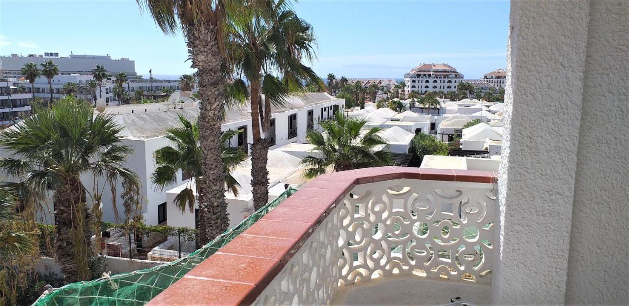 Apartment With A Large South-Facing Balcony, Sea View And Wifi In Las Americas Center Playa de las Americas  Ngoại thất bức ảnh