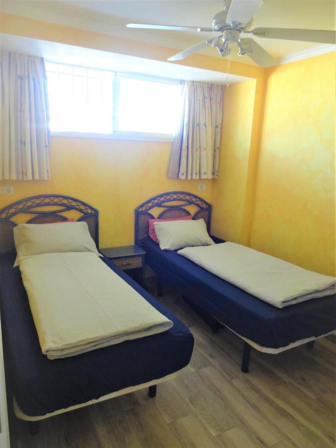 Apartment With A Large South-Facing Balcony, Sea View And Wifi In Las Americas Center Playa de las Americas  Ngoại thất bức ảnh