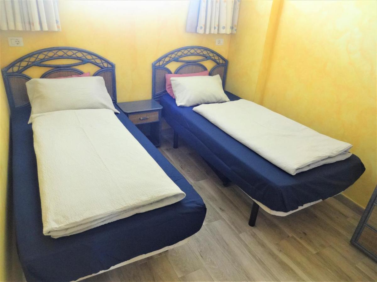 Apartment With A Large South-Facing Balcony, Sea View And Wifi In Las Americas Center Playa de las Americas  Ngoại thất bức ảnh